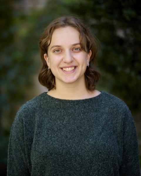 Sarah Mesibov headshot