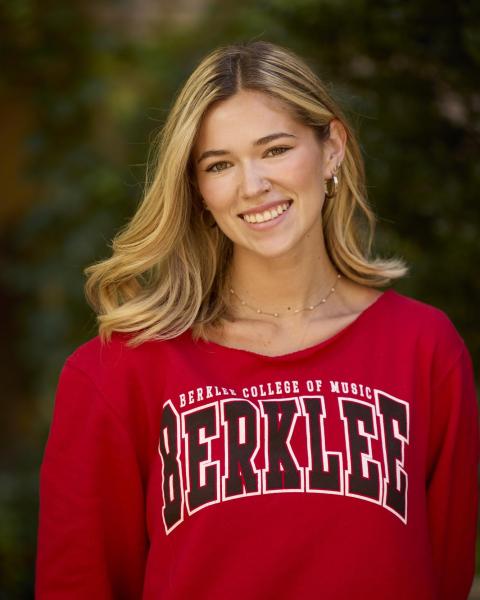 Alex Alvarez headshot