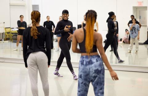 Ebony Williams and commercial dance students dancing 